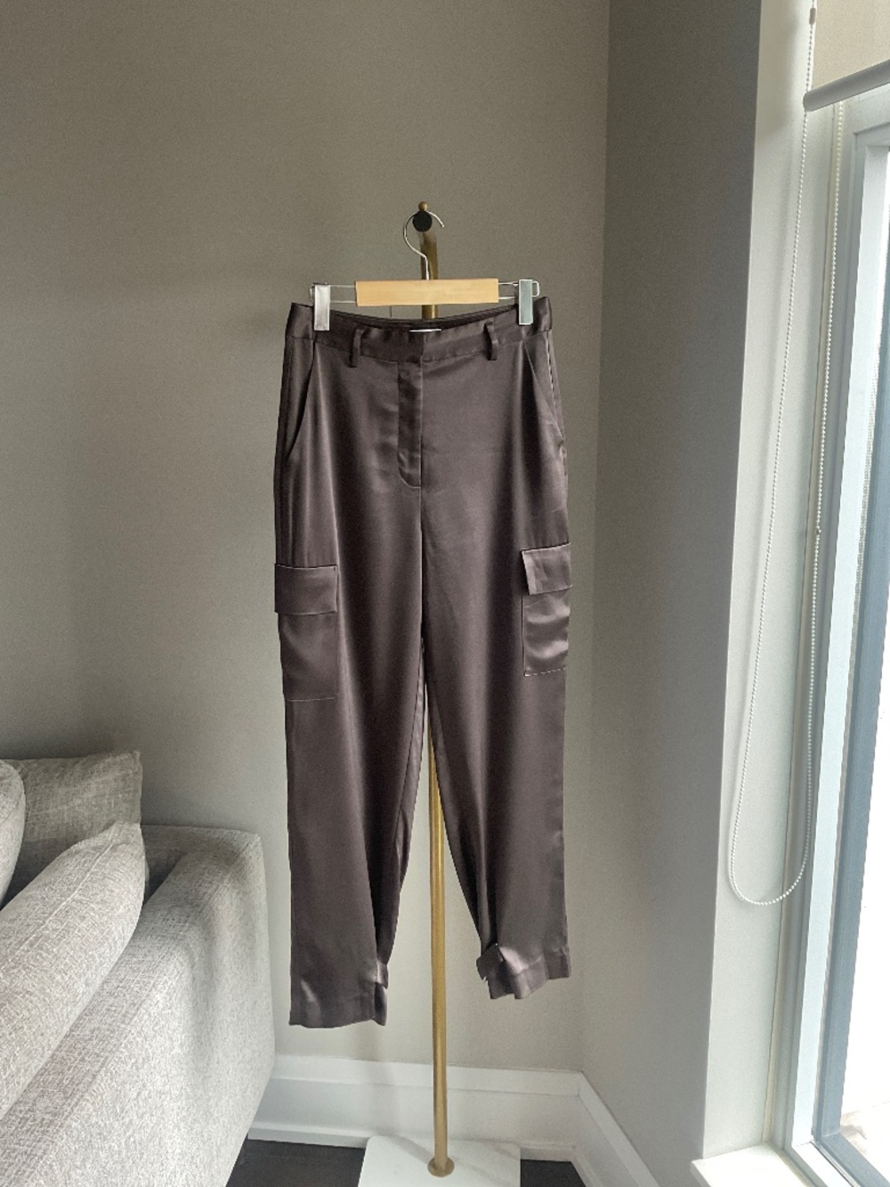 Aritzia Babaton Refined Satin Cargo Pant